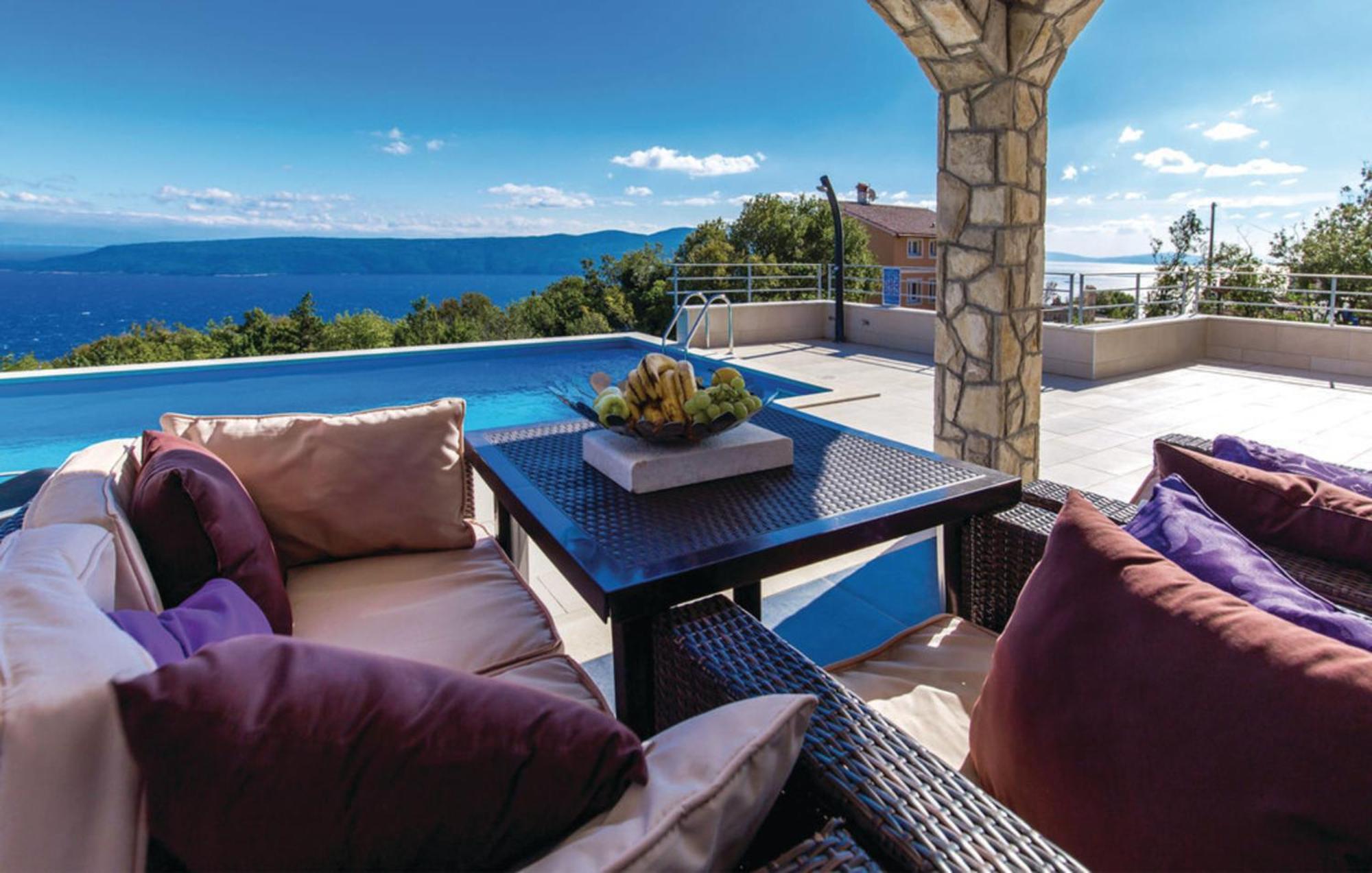 Villablu2 Doppelhaushaelfte Fantastic Seaview, Pool Zagorje